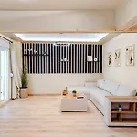 Hidden Gem - Huge Sunny Terrace - 120m2 - 1gbps - Jk 7towers