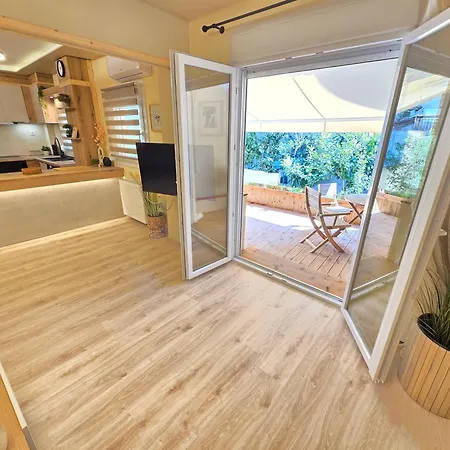 Lägenhet Hidden Gem - Sunny Backyard - 120m2 - 1gbps - Jk 7towers