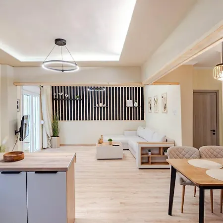 Hidden Gem - Sunny Backyard - 120m2 - 1gbps - Jk 7towers Apartamento *