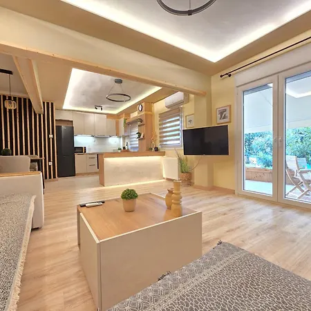 Hidden Gem - Sunny Backyard - 120m2 - 1gbps - Jk 7towers Thessaloniki